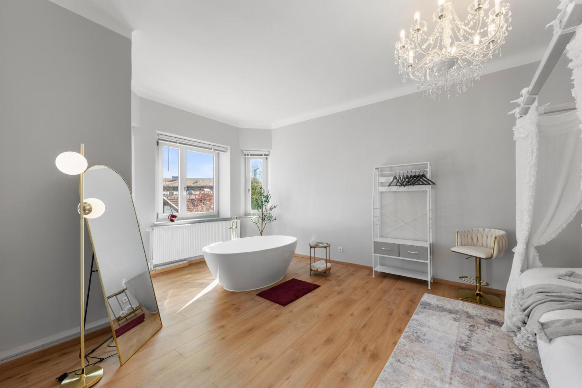 Liebelei Miesbach - Boutique-Apartment Mit Terrasse Im Zentrum Exterior foto