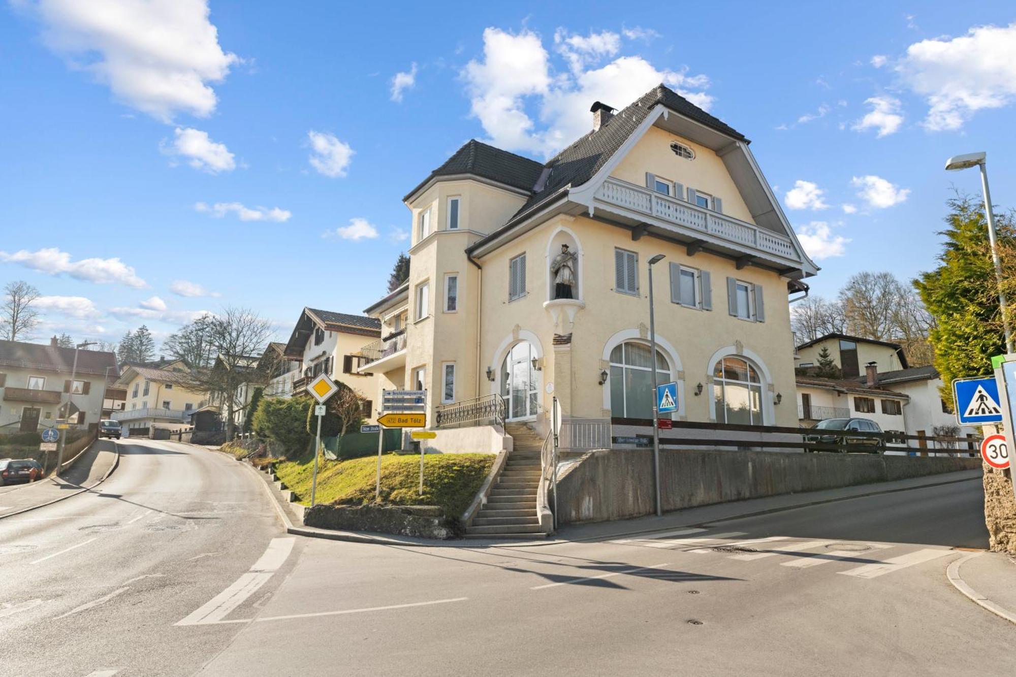 Liebelei Miesbach - Boutique-Apartment Mit Terrasse Im Zentrum Exterior foto