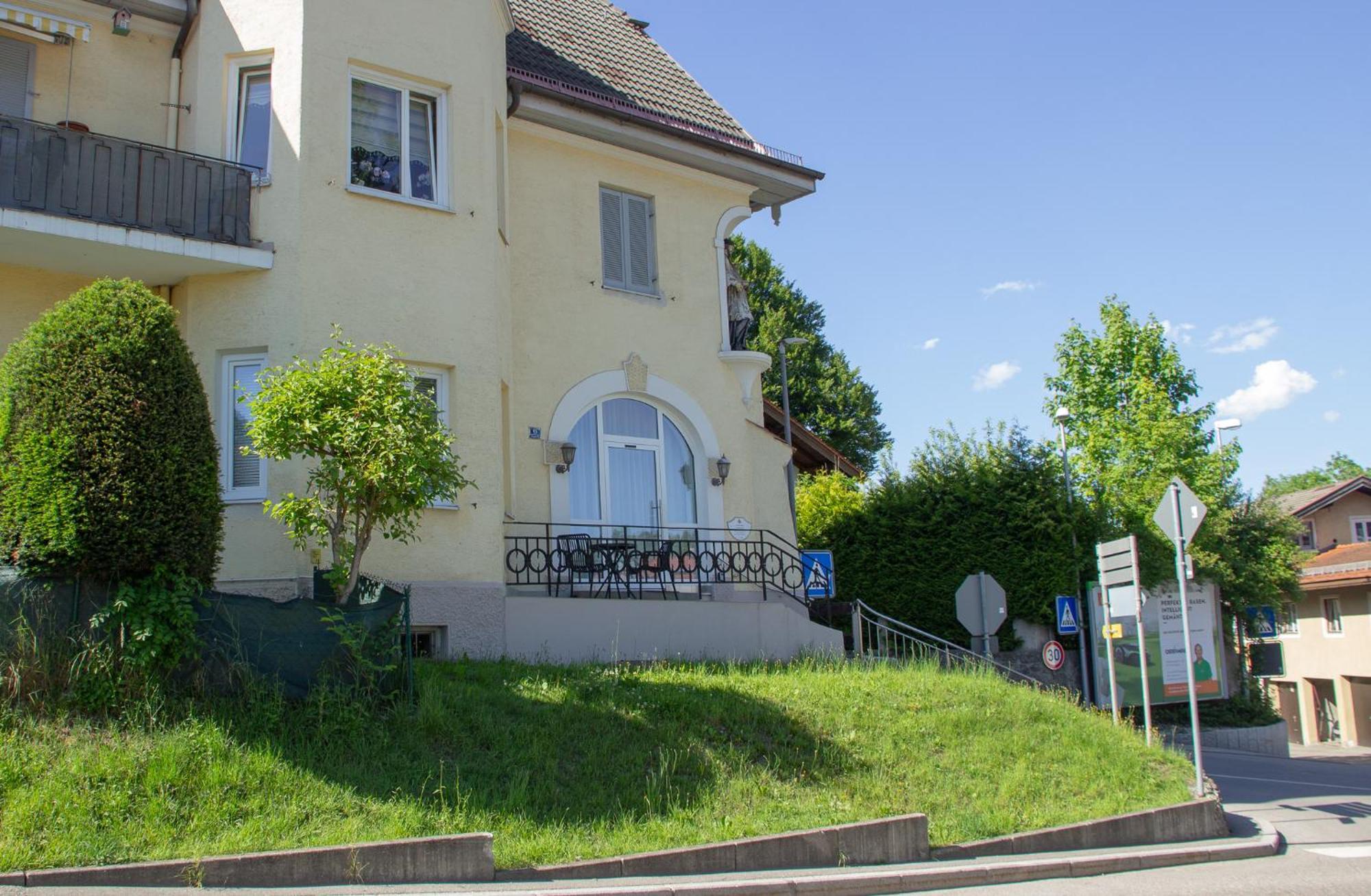 Liebelei Miesbach - Boutique-Apartment Mit Terrasse Im Zentrum Exterior foto